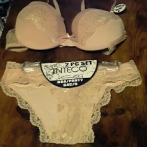 NWT Inteco Intimates Beige Feminine 34C Push Up With Matching Panties